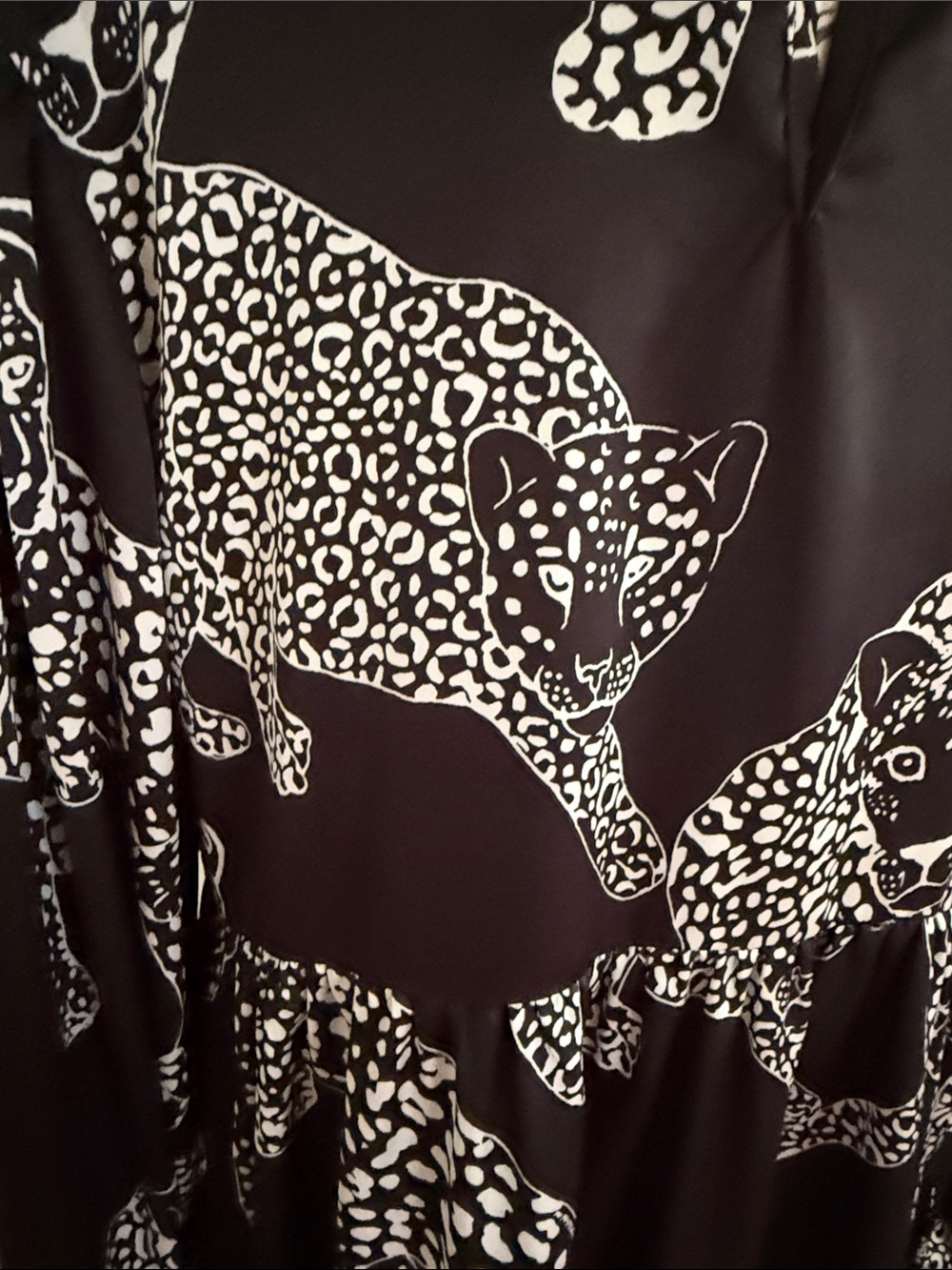 EASEL Black Leopard Oversized Long Sleeve Dress - Picture 3 of 4